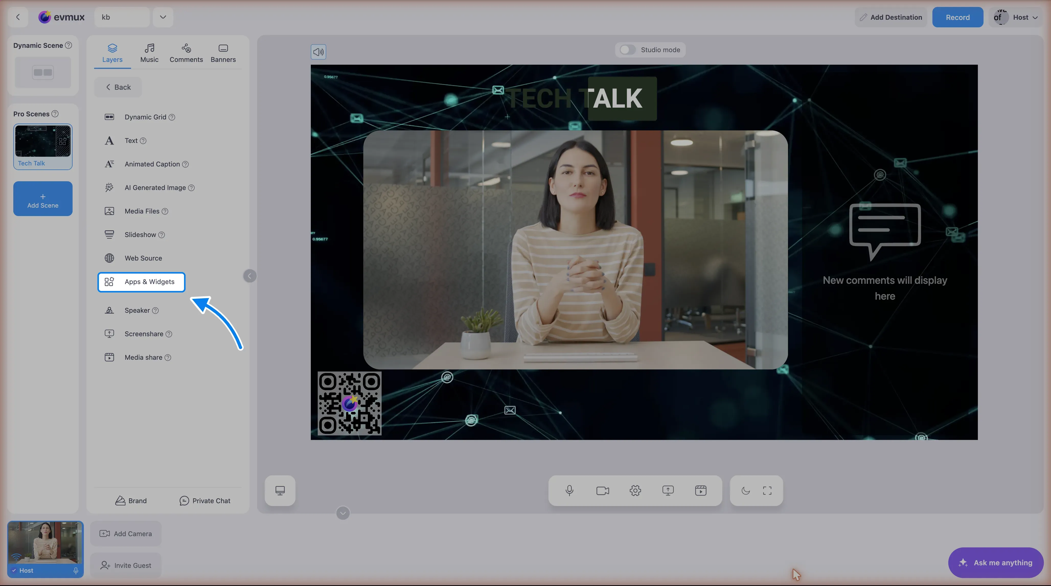 The Add New Layer menu in a Pro Scene with Apps & Widgets highlighted, among Dynamic Grid, Text, Animated Caption, Media Files, Slideshow, Web Source, Speaker and Screenshare